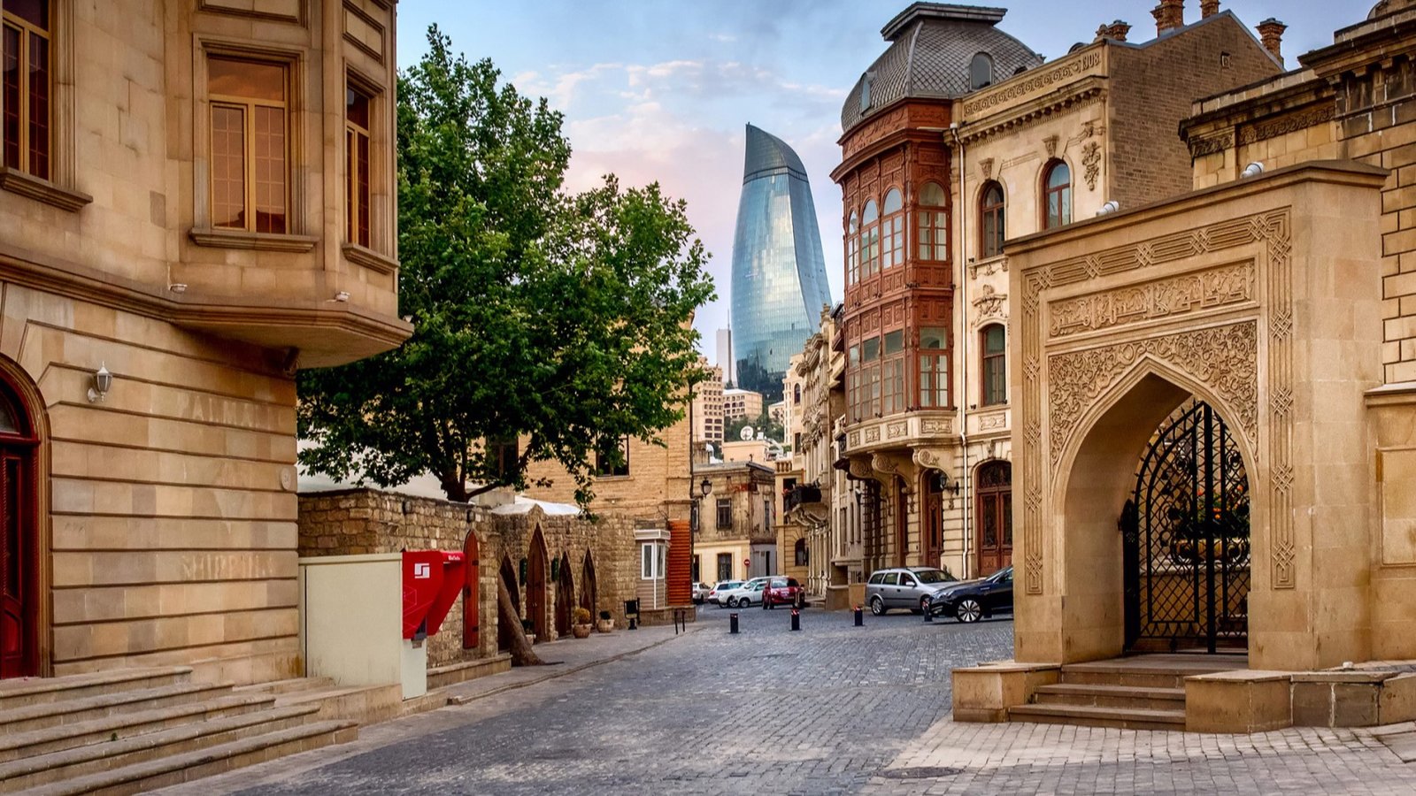 Baku City Tour with Flame Towers